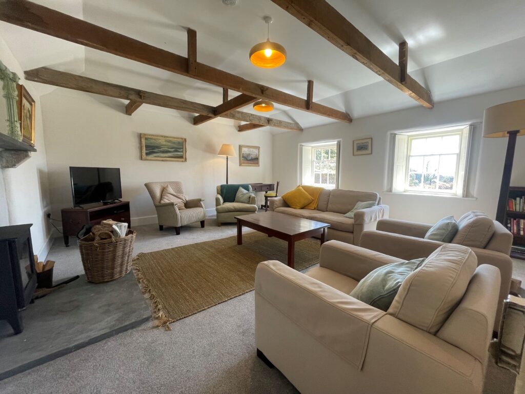 Kitchen fully equipped with wood-burner